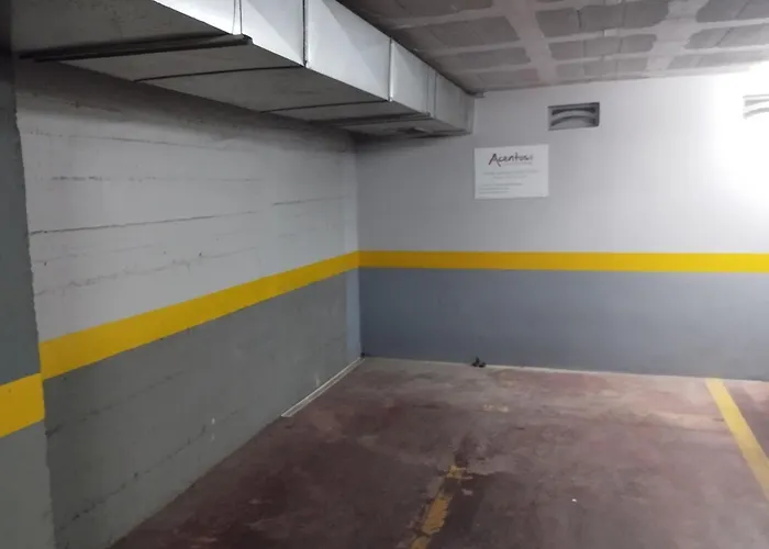 Barcelo 30, Terrace, Center, Garage On Request, Quite Neighborhood, Ba